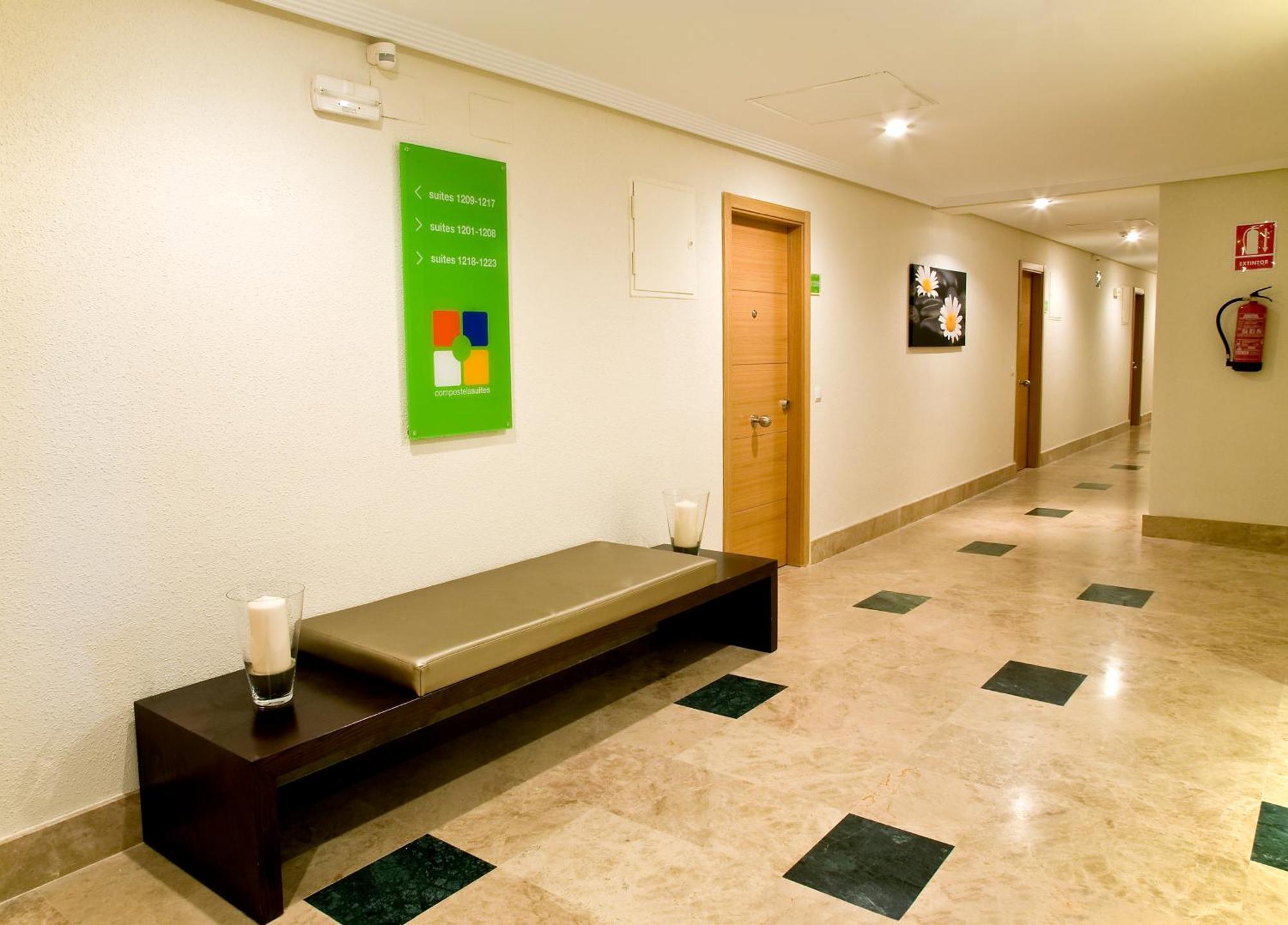 Compostela Suites Madrid Exterior photo